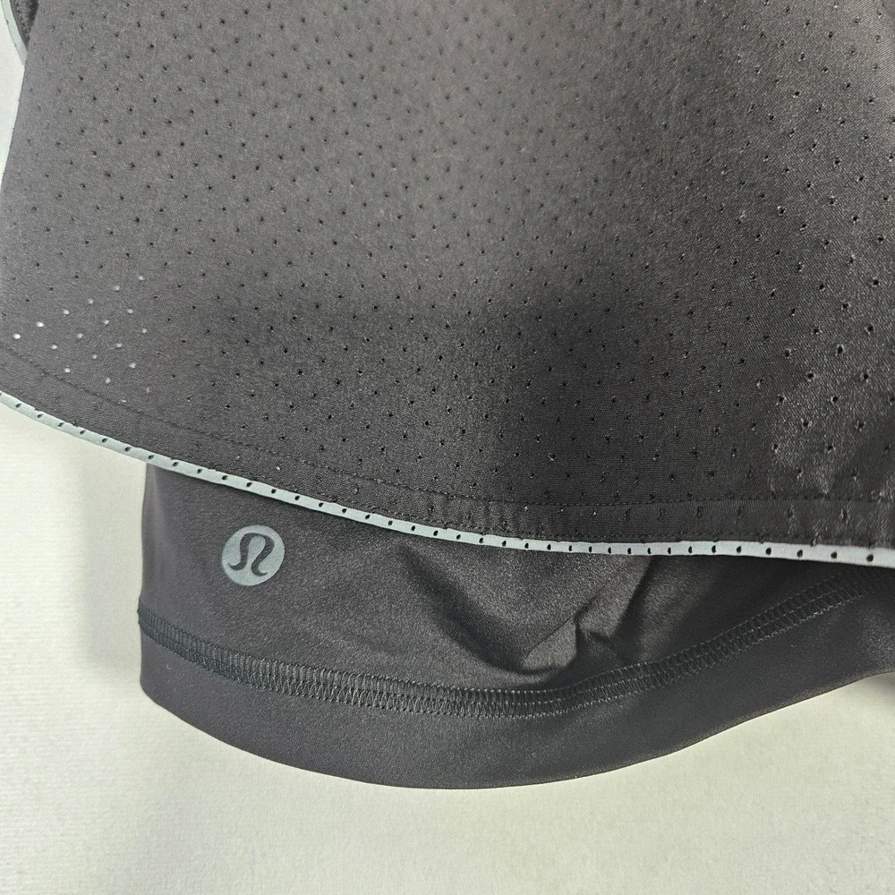 Lululemon Active Shorts Women 8 Black Layered Running Training Athletic Gym Yoga